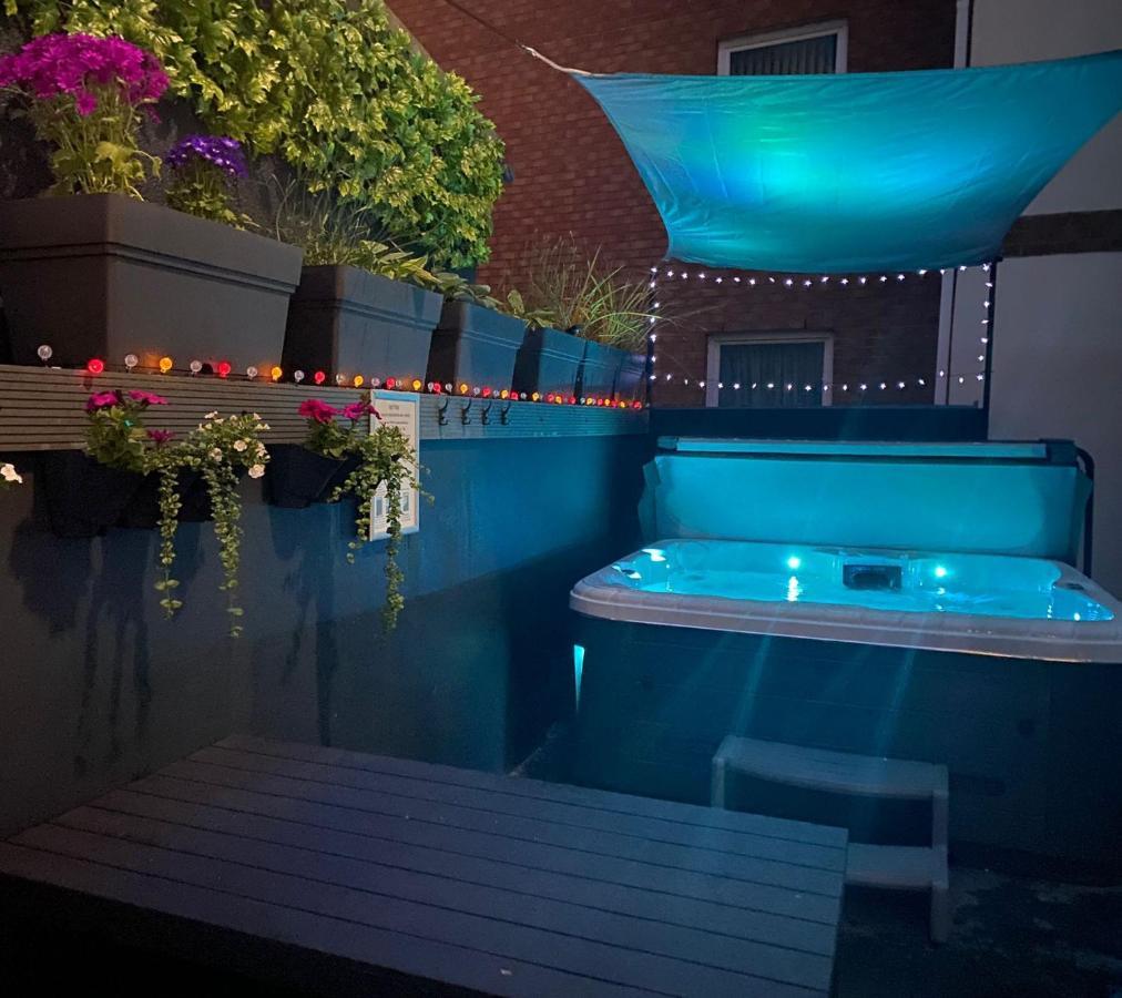 3 The View Apartments Ilfracombe - Hot Tub, Parking, Lift, Ev 외부 사진