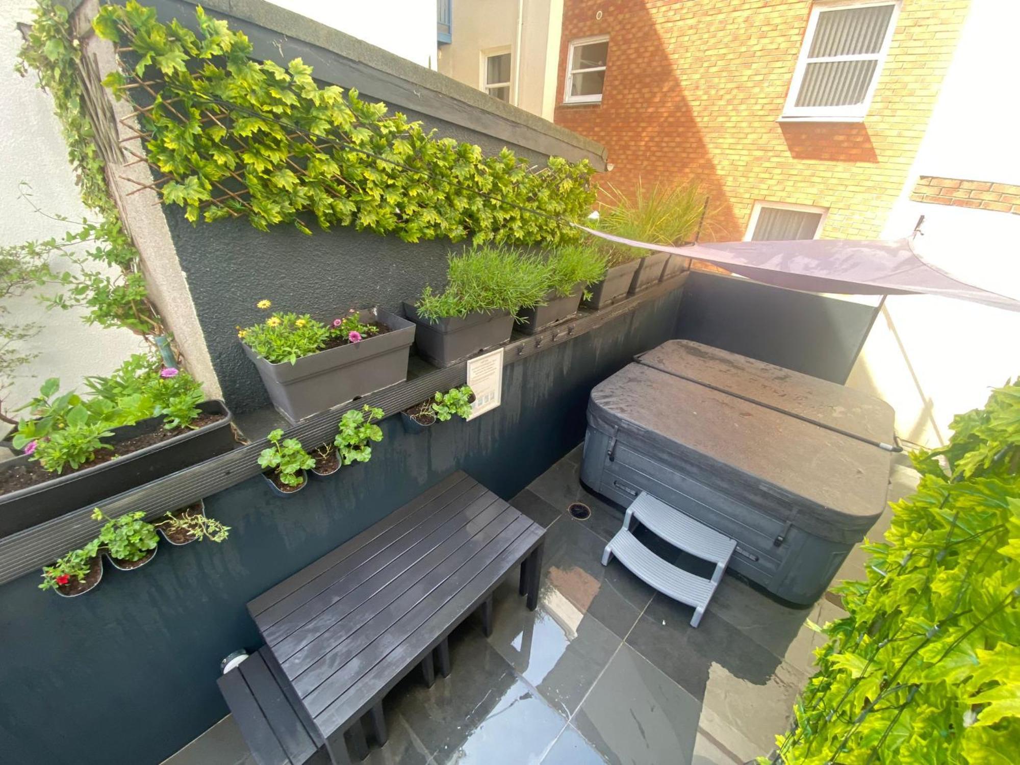 3 The View Apartments Ilfracombe - Hot Tub, Parking, Lift, Ev 외부 사진