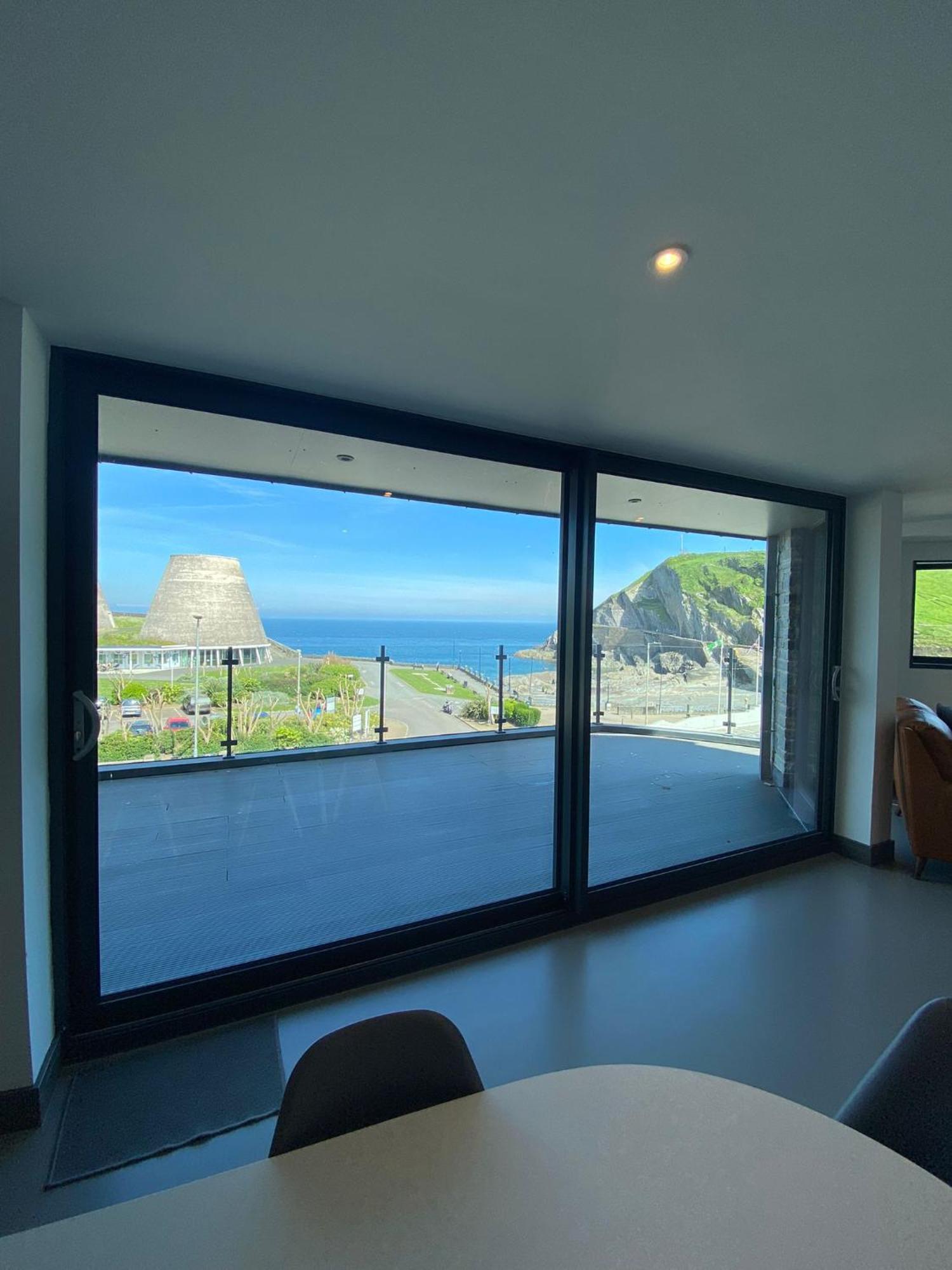 3 The View Apartments Ilfracombe - Hot Tub, Parking, Lift, Ev 외부 사진